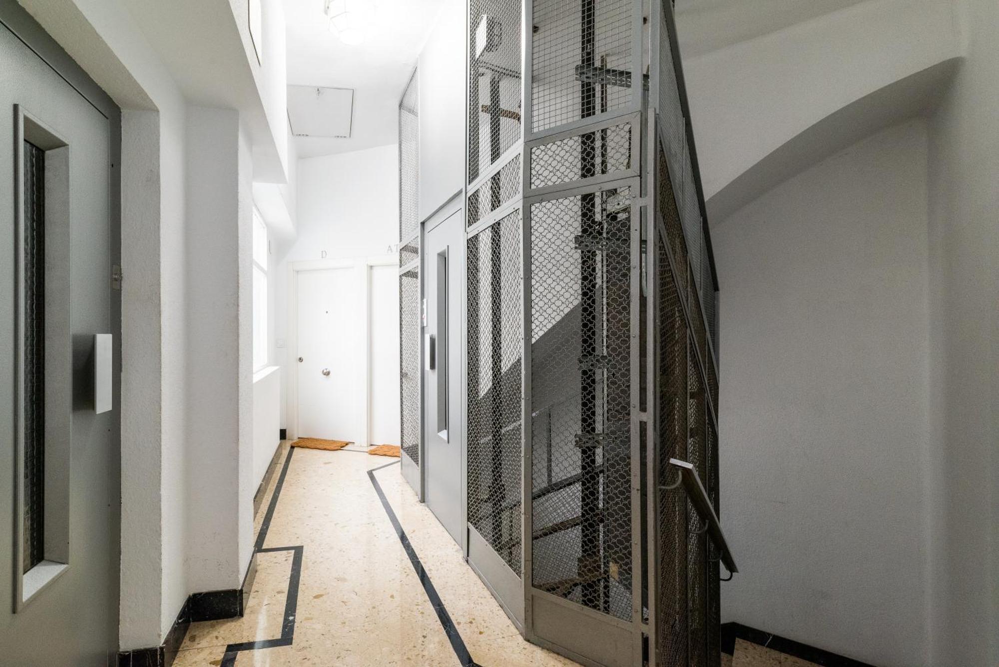 Tuguest Neptuno Apartment Grenada Zewnętrze zdjęcie